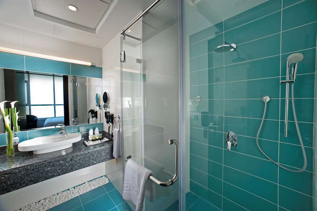 S Hotel Bahrain Sanabis Zimmer foto