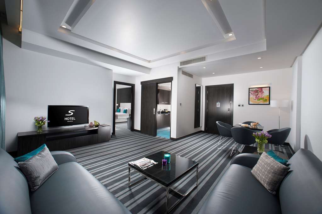 S Hotel Bahrain Sanabis Zimmer foto